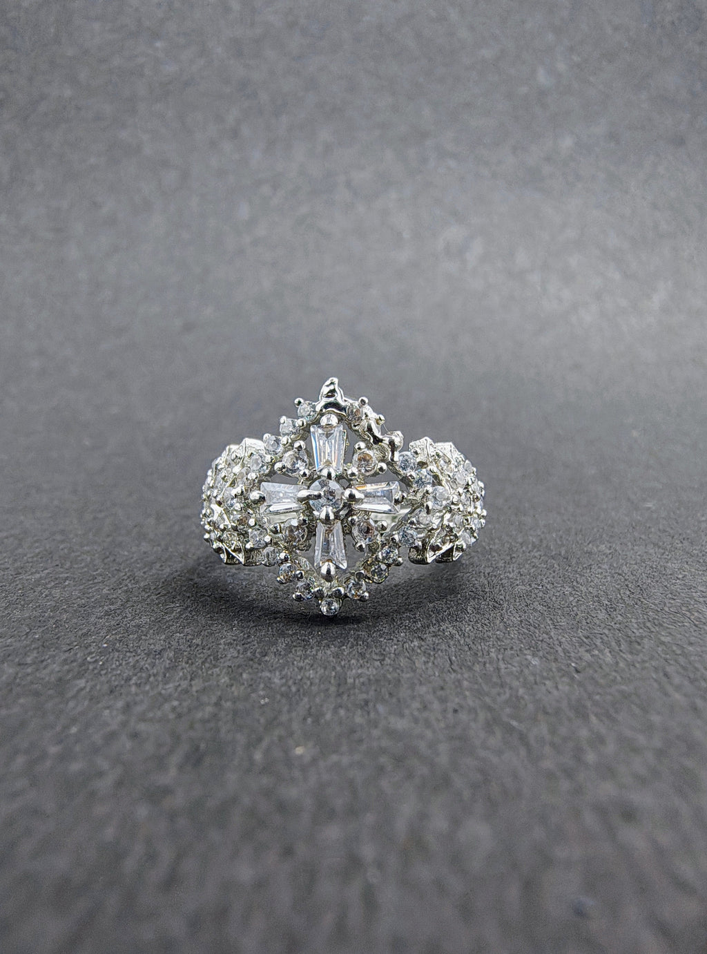 Silver snowflake ring with white stones
