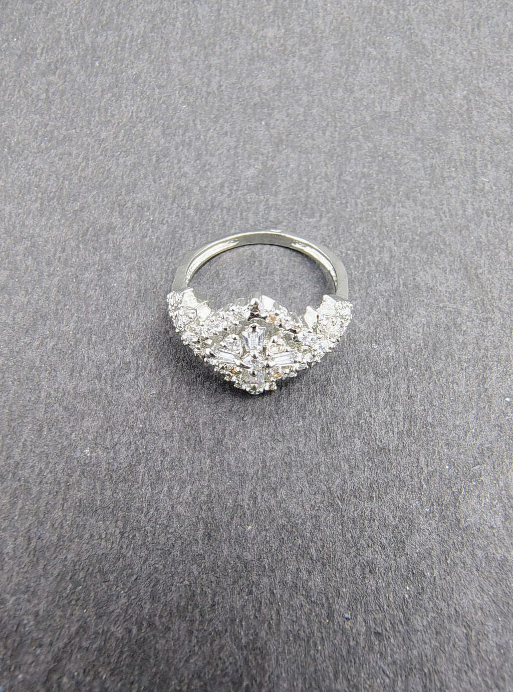 Silver snowflake ring with white stones
